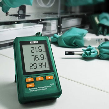 Extech merač i zapisivač temperature, vlage i vazdušnog pritiska SD 700 Extech merač i zapisivač temperature, vlage i vazdušnog pritiska SD 700