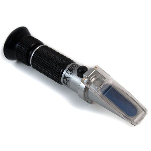 Extech prenosni Brix refraktometar od 0 do 32 % RF 15 Extech prenosni Brix refraktometar od 0 do 32 % RF 15