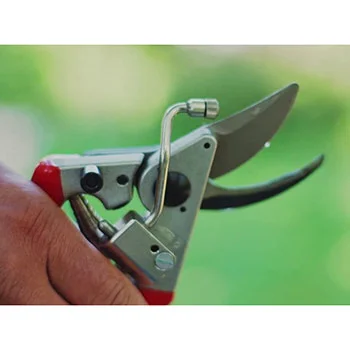 Felco makaze za orezivanje sa prskalicom 19 Felco makaze za orezivanje sa prskalicom 19