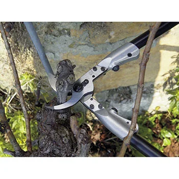 Felco makaze za orezivanje dvoručne 210C-60 Felco makaze za orezivanje dvoručne 210C-60