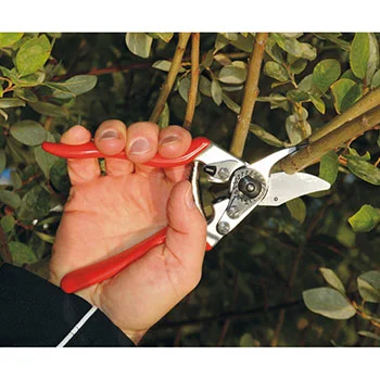 Felco makaze za orezivanje jednoručne 6 Felco makaze za orezivanje jednoručne 6