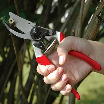 Felco komplet - makaze za orezivanje Felco 8 + zaštitne rukavice Felco 702 (L, XL) Felco komplet - makaze za orezivanje Felco 8 + zaštitne rukavice Felco 702 (L, XL)