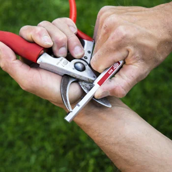 Felco višenamenski oštrač 905 Felco višenamenski oštrač 905