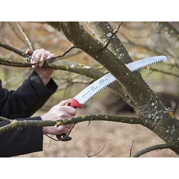 Felco ručna testera za orezivanje sa koricama 630 Felco ručna testera za orezivanje sa koricama 630