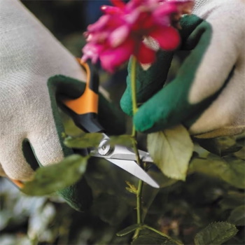 Fiskars makaze za orezivanje sa špicastim vrhom Sp 15 1051602 Fiskars makaze za orezivanje sa špicastim vrhom Sp 15 1051602