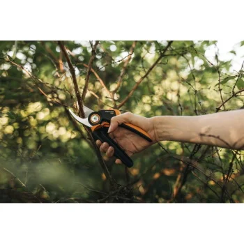 Fiskars makaze za orezivanje voćarske P 921 1057173 069954-2