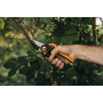 Fiskars makaze za orezivanje voćarske 1057174 Fiskars makaze za orezivanje voćarske 1057174