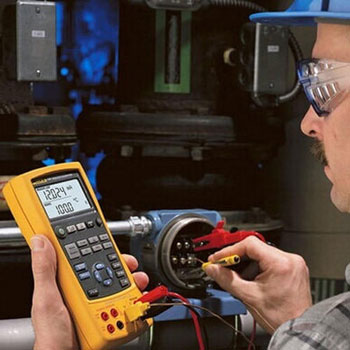 Fluke višefunkcijski procesni kalibrator za nadzor industrijskih pretvarača 725 Fluke višefunkcijski procesni kalibrator za nadzor industrijskih pretvarača 725