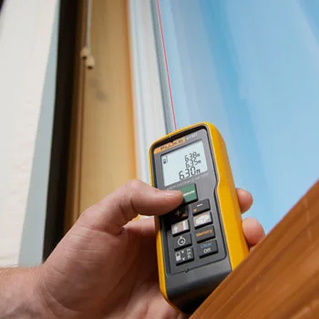 Fluke laserski merač razdaljine 80 m 419D Fluke laserski merač razdaljine 80 m 419D