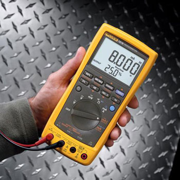 Fluke procesni merač za industrijsko održavanje 787B Fluke procesni merač za industrijsko održavanje 787B