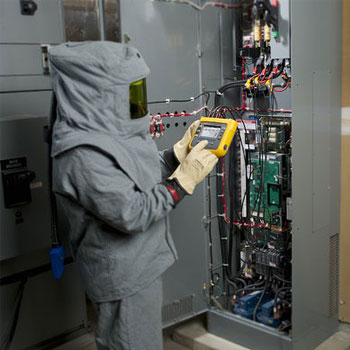 Fluke trofazni zapisivač parametara električne energije 1732 Fluke trofazni zapisivač parametara električne energije 1732