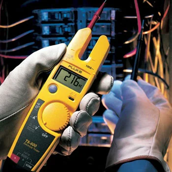 Fluke tester napona, otpornosti, provodnosti i struje tehnologijom otvorenih čeljusti T5-600 Fluke tester napona, otpornosti, provodnosti i struje tehnologijom otvorenih čeljusti T5-600