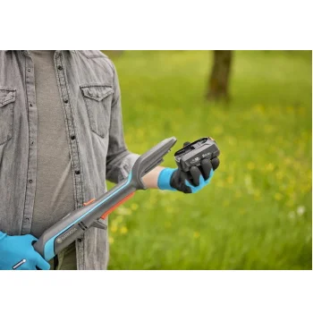 Gardena akumulatorske makaze za grane teleskopske Highcut sa baterijom 360/18V GA 14776-20 -4