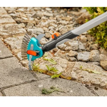 Gardena alat za skidanje mahovine sa staza 3u1 CS GA 03608-20-2