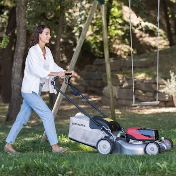 Honda aku samohodna kosačica 36V HRX476XB Honda aku samohodna kosačica 36V HRX476XB