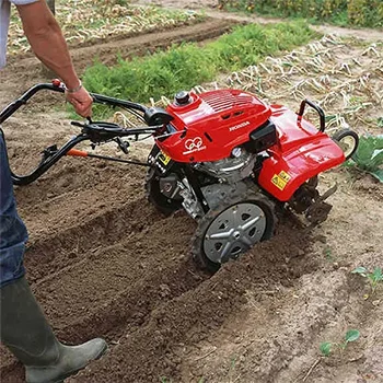 Honda motorna kopačica FF 500 Honda motorna kopačica FF 500