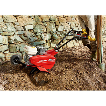 Honda motorna kopačica FG 320 Honda motorna kopačica FG 320