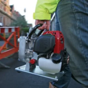 Honda motorna pumpa za čistu vodu WX 10 Honda motorna pumpa za čistu vodu WX 10