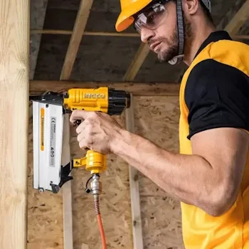 Ingco pneumatski pištolj 2u1 za eksere i heftanje ACN50401 Ingco pneumatski pištolj 2u1 za eksere i heftanje ACN50401