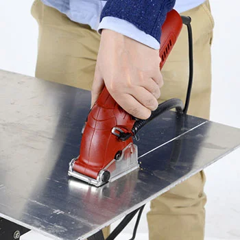 Iskra mini ručni cirkular 450W GX-MC012 Iskra mini ručni cirkular 450W GX-MC012