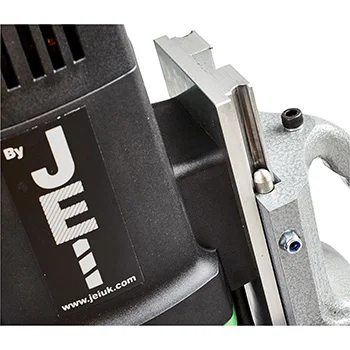JEI Solutions MagBeast® HM100 magnetna bušilica do 100mm 1700W DRILL-HM100/2 JEI Solutions MagBeast® HM100 magnetna bušilica do 100mm 1700W DRILL-HM100/2
