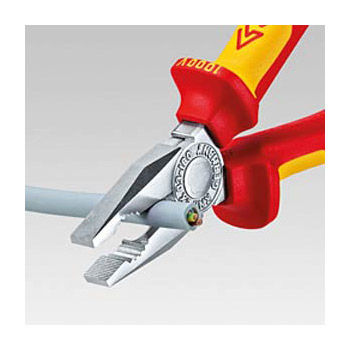 Knipex klešta kombinovana izolovana 1000V VDE 180mm sa mogućnošću kačenja 03 06 180 T Knipex klešta kombinovana izolovana 1000V VDE 180mm sa mogućnošću kačenja 03 06 180 T