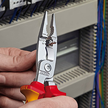 Knipex komplet klešta za električne instalacije 3/1 00 31 30 BK V01 Knipex komplet klešta za električne instalacije 3/1 00 31 30 BK V01