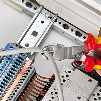 Knipex kose sečice ojačane izolovane 1000V VDE 250mm sa mogućnošću kačenja 74 06 250 T Knipex kose sečice ojačane izolovane 1000V VDE 250mm sa mogućnošću kačenja 74 06 250 T