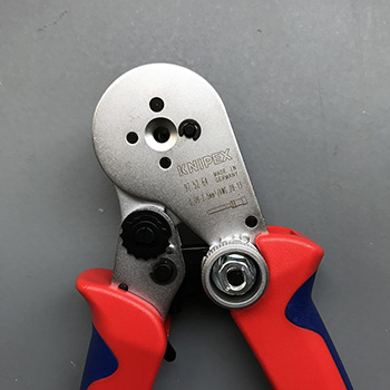 Knipex krimp klešta sa četiri trna za tokarene kontakte 180mm 97 52 64-3