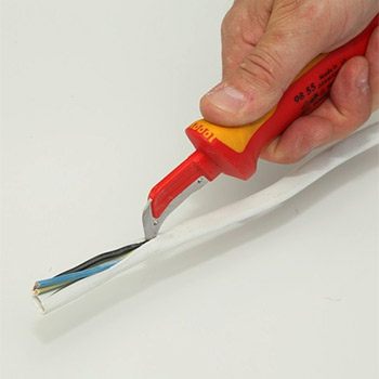 Knipex nož za električare 1000V VDE sa spljoštenim vrhom 180mm 98 55 Knipex nož za električare 1000V VDE sa spljoštenim vrhom 180mm 98 55