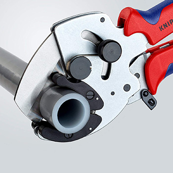 Knipex rezač za spojne i plastične cevi 90 25 40 Knipex rezač za spojne i plastične cevi 90 25 40