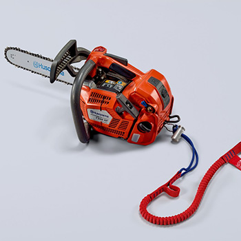 Knipex traka i karabiner za osiguranje alata od pada 6kg/13lbs 00 50 12 T BK Knipex traka i karabiner za osiguranje alata od pada 6kg/13lbs 00 50 12 T BK