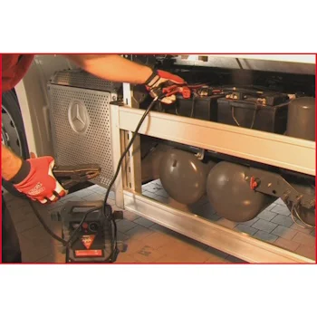 KS Tools pojačivač baterije 12+24V mobilni pomoćni uređaj za pokretanje 1400A 550.1720 KS Tools pojačivač baterije 12+24V mobilni pomoćni uređaj za pokretanje 1400A 550.1720