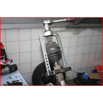 KS Tools univerzalni skidač zglobnog vratila 150.1850 KS Tools univerzalni skidač zglobnog vratila 150.1850