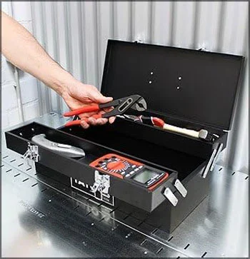 Yato trodelna kutija za alat YT-0884 Yato trodelna kutija za alat YT-0884