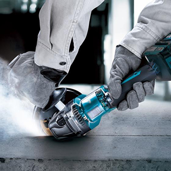 Makita XGT akcijski set - akumulatorski udarni odvijač 3/4 Makita XGT akcijski set - akumulatorski udarni odvijač 3/4
