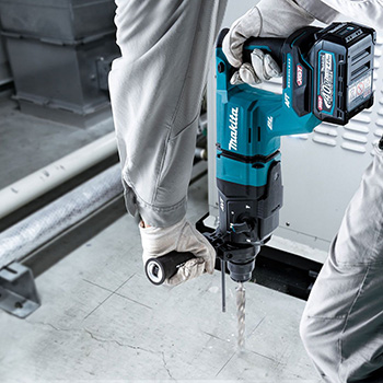 Makita akumulatorska bušilica-čekić 40V max XGT HR007GZ Makita akumulatorska bušilica-čekić 40V max XGT HR007GZ