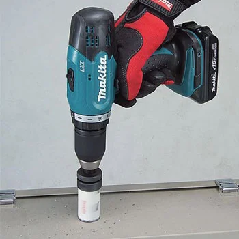 Makita akumulatorska bušilica-odvijač + Bits nastavak 10/1 Gold B-52928 DDF453SYE-2