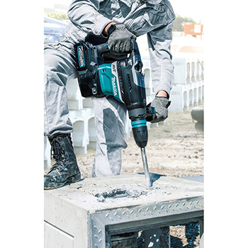 Makita akumulatorska bušilica-čekić XGT 40V HR005GZ01 Makita akumulatorska bušilica-čekić XGT 40V HR005GZ01