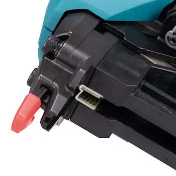 Makita aku heftalica 18V LXT DST630Z-5 Makita aku heftalica 18V LXT DST630Z-5