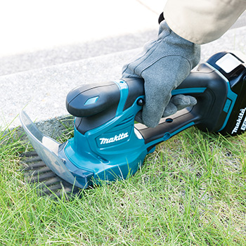 Makita akumulatorske makaze za travu/živu ogradu LXT 18V DUM111SYX Makita akumulatorske makaze za travu/živu ogradu LXT 18V DUM111SYX