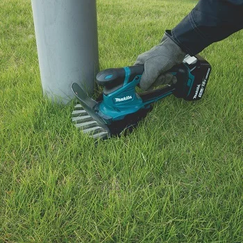 Makita akumulatorske makaze za travu DUM604ZX Makita akumulatorske makaze za travu DUM604ZX