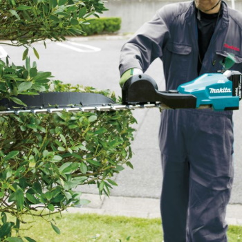 Makita akumulatorske makaze za živu ogradu bez punjača i baterije DUH604SZ Makita akumulatorske makaze za živu ogradu bez punjača i baterije DUH604SZ