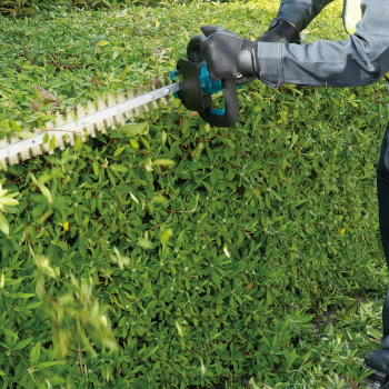 Makita akumulatorske makaze za živu ogradu bez baterije i punjača 40V XGT 600mm UH021GZ + POKLON Makita baterija XGT Li-ion 40V/4.0Ah BL4040F 1910N6-8 Makita akumulatorske makaze za živu ogradu bez baterije i punjača 40V XGT 600mm UH021GZ + POKLON Makita baterija XGT Li-ion 40V/4.0Ah BL4040F 1910N6-8