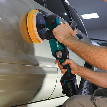 Makita akumulatorska mašina za brušenje i poliranje 40V max XGT PV001GZ Makita akumulatorska mašina za brušenje i poliranje 40V max XGT PV001GZ