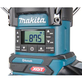 Makita akumulatorski radio sa fenjerom 40V max XGT MR010GZ-7