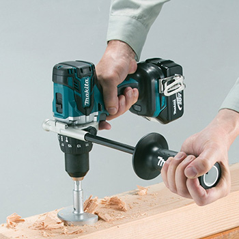 Makita LXT set - akumulatorska udarna bušilica-odvijač DHP481Z + akumulatorski udarni odvijač DTW285Z + punjač + 2 baterije + kofer DLX2185T Makita LXT set - akumulatorska udarna bušilica-odvijač DHP481Z + akumulatorski udarni odvijač DTW285Z + punjač + 2 baterije + kofer DLX2185T