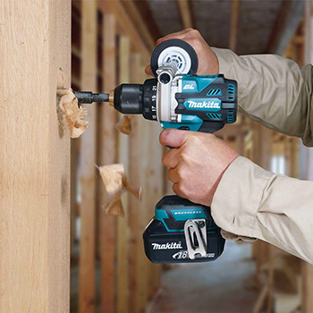 Makita LXT set - akumulatorska bušilica-odvijač DDF486Z + akumulatorska ugaona brusilica DGA504Z + punjač + 2 baterije + Makpac DLX2430TJ Makita LXT set - akumulatorska bušilica-odvijač DDF486Z + akumulatorska ugaona brusilica DGA504Z + punjač + 2 baterije + Makpac DLX2430TJ