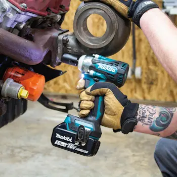 Makita akumulatorski udarni odvijač 18V DTW300Z-2