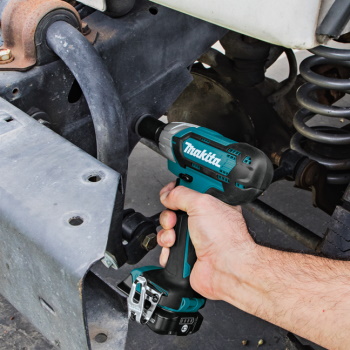 Makita akumulatorski udarni odvijač 12V max TW140DWA Makita akumulatorski udarni odvijač 12V max TW140DWA